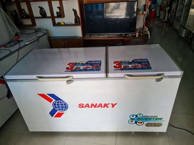 Tủ đông suốt sanaky inverter 660L. Mua bán Tủ lạnh tại Quận Tân Phú Tp Hồ Chí Minh được đăng bởi Hoàng Lan