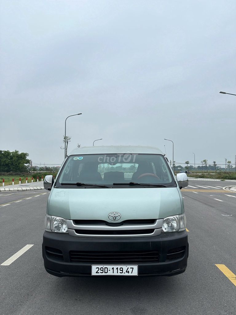 Bán Toyota Hiace tải van 3 chỗ đời 2010,máy dầu