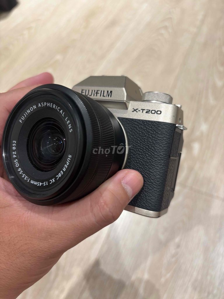 Máy ảnh Fujifilm X-T200 vàng gold kèm 15-45. Mua bán Máy ảnh, Máy quay tại Quận Phú Nhuận Tp Hồ Chí Minh được đăng bởi Lam Vy  hình 1