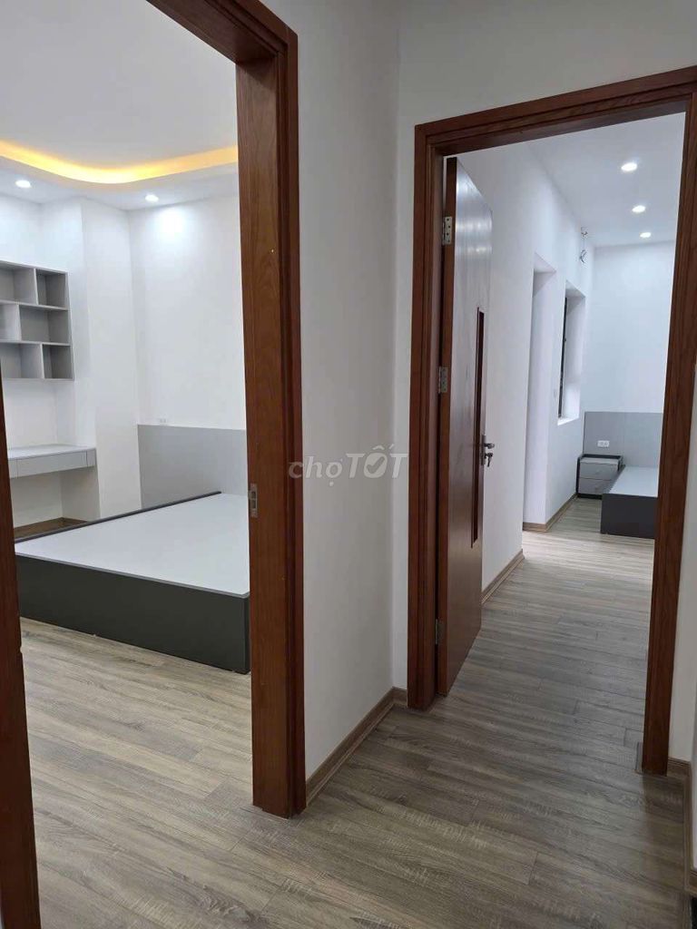 Срочно продаётся угловая квартира 75м², 2 спальни, 2 санузла, Хоанг Дао Тхань, Тхань Суан