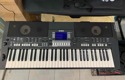 Đàn Organ Yamaha Psr S550B