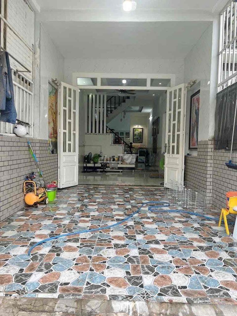 bán căn nhà 1T1L ,Bửu Hoà, tp biên hoà. Dt: 70,5m2. Giá: 2tỷ470 LVCC