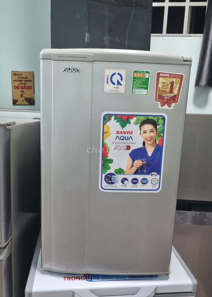 Thanh lý tủ lạnh AQUA 90L zin đẹp chạy tốt