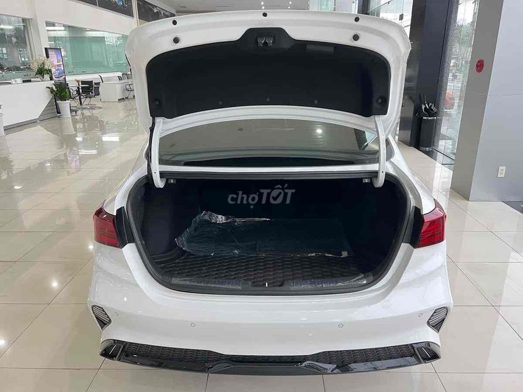 K3 Premium NÂNG CẤP 2025 cực xịn sò giá ko đổi. Mua bán Ô tô tại Quận Cái Răng Cần Thơ được đăng bởi Trang KIA MAZDA CẦN THƠ hình 8