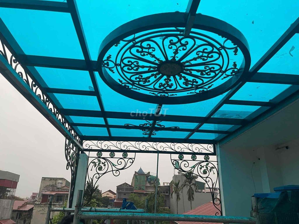 Tuyển Thợ Và Phụ Cơ Khí