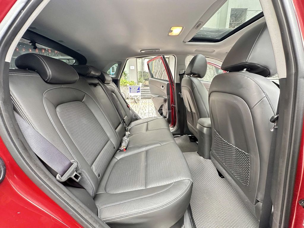 Hyundai Kona 2019  - 54000 km. Mua bán Ô tô tại Quận Hoàng Mai Hà Nội được đăng bởi Hung Vu hình 10