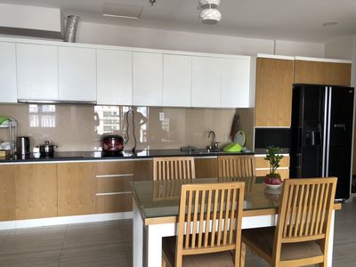 Bán căn hộ chung cư 109 Nguyễn Biểu, Quận 5, 55m2, 2pn, 3.2 tỷ.
