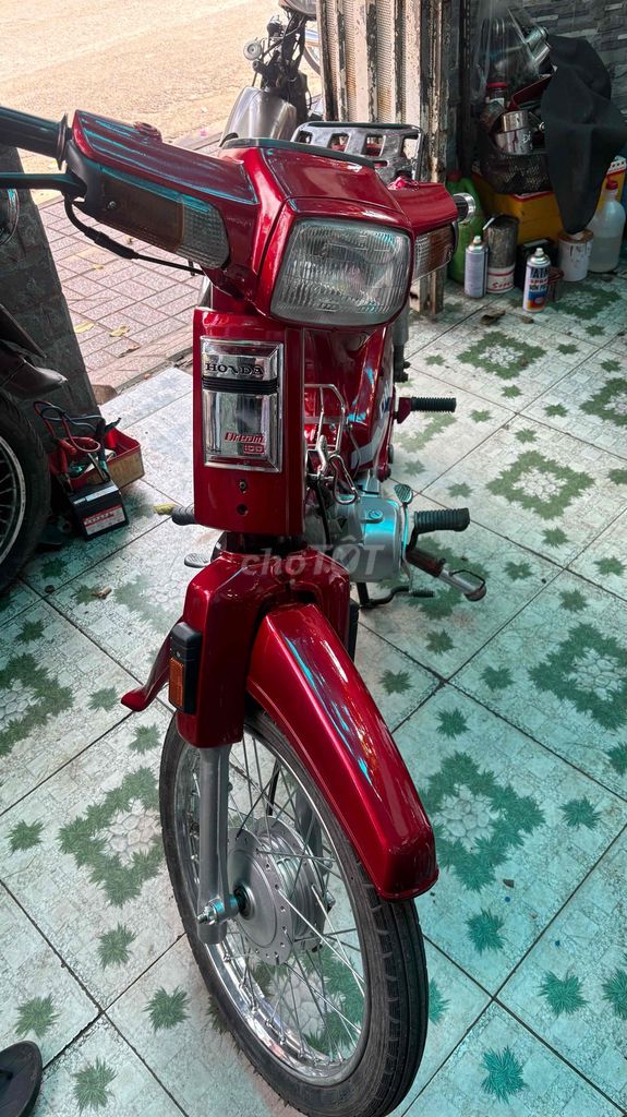 Honda City 100, механическая коробка, красный