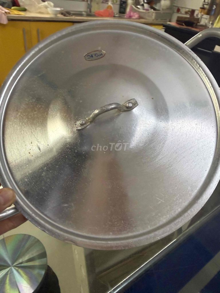 Nồi nhôm 24cm màu Bạc. Mua bán Dụng cụ nhà bếp tại Quận 6 Tp Hồ Chí Minh được đăng bởi Trúc Đào hình 1