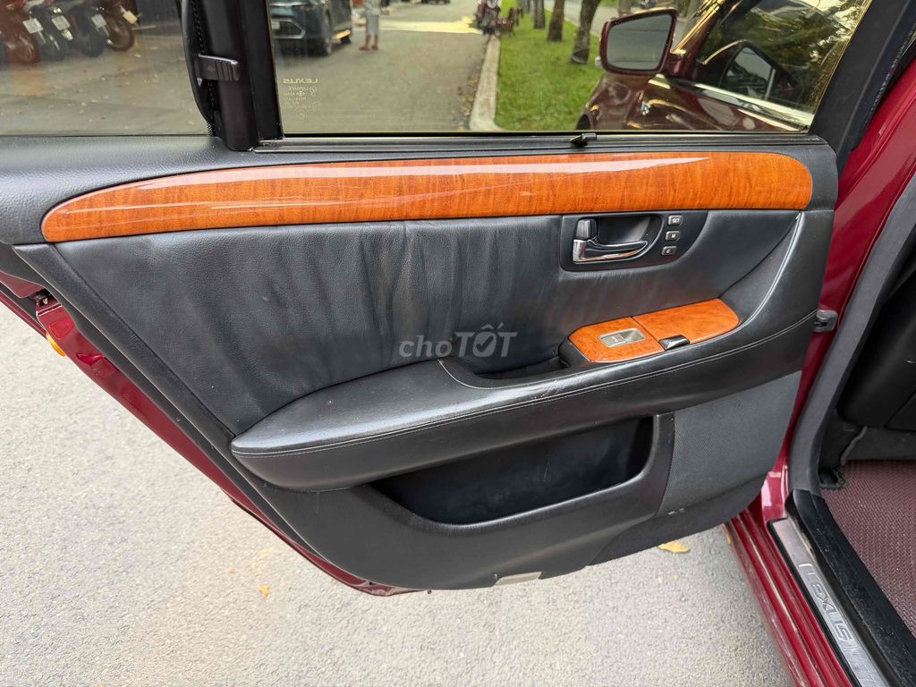 Lexus LS430 date 2000 V8 4.3L xe đẹp. Mua bán Ô tô tại Quận Gò Vấp Tp Hồ Chí Minh được đăng bởi Kim Kim hình 13