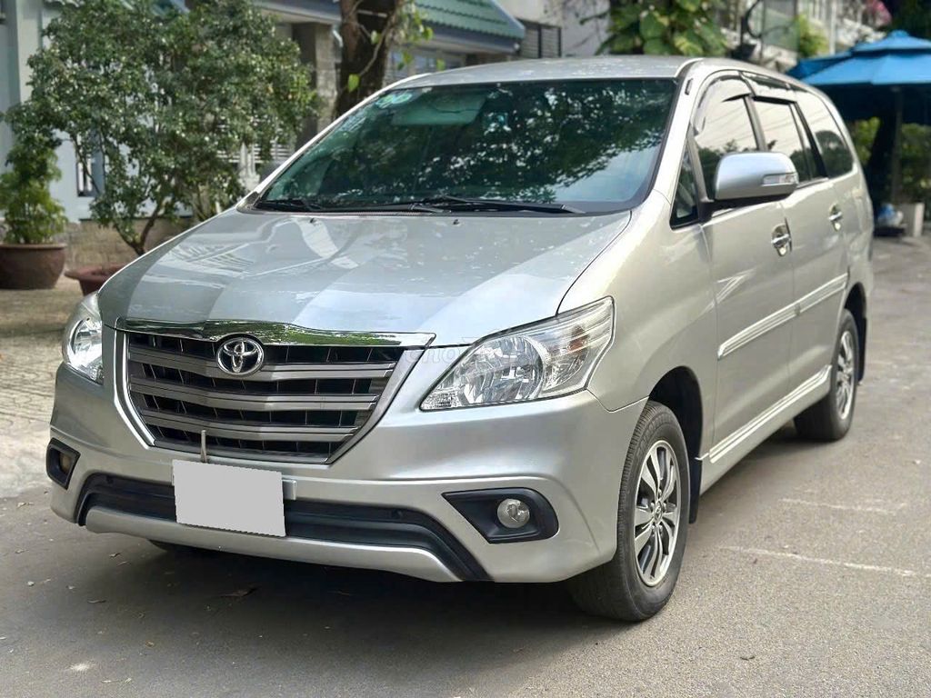 Toyota Innova 2.0E 2015 số sàn 8 chỗ. Mua bán Ô tô tại Quận 12 Tp Hồ Chí Minh được đăng bởi Xuân Trường hình 2