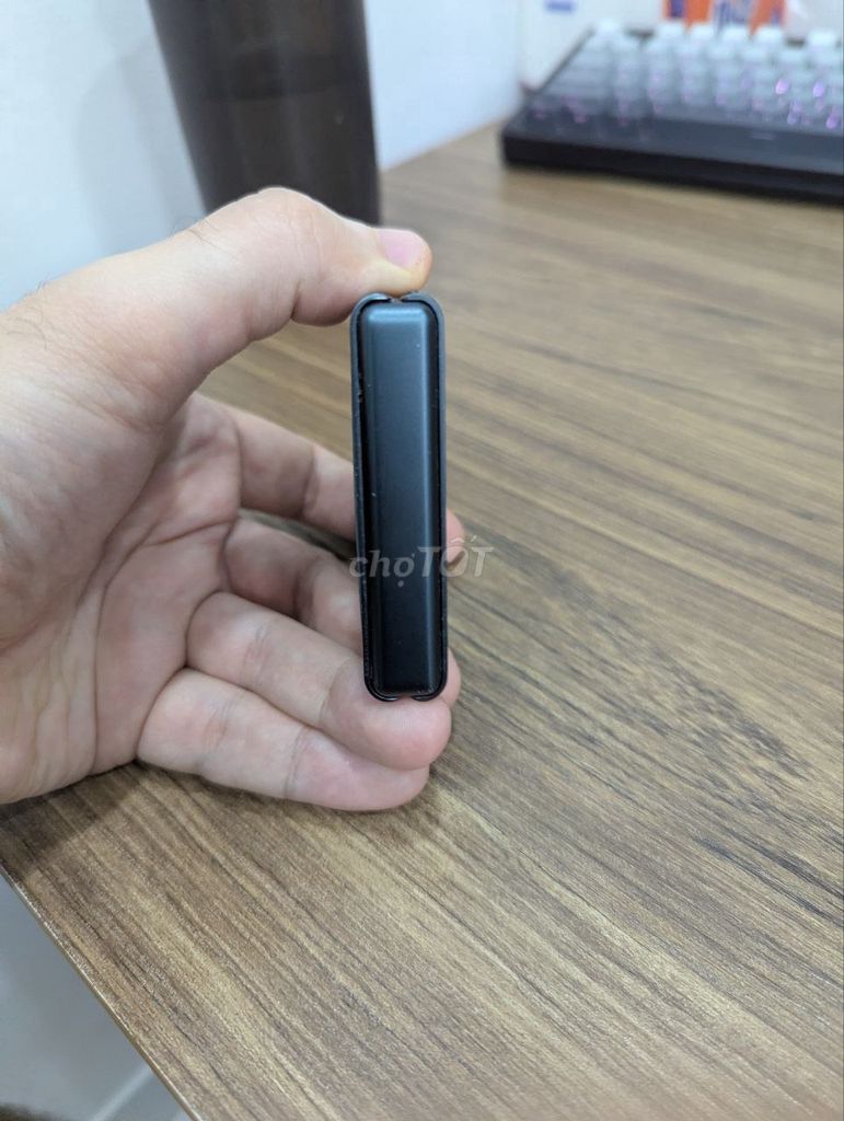 Motorola RAZR Xám Có sọc màn hình. Mua bán Điện thoại tại Quận Hải Châu Đà Nẵng được đăng bởi Zhiliakova hình 1