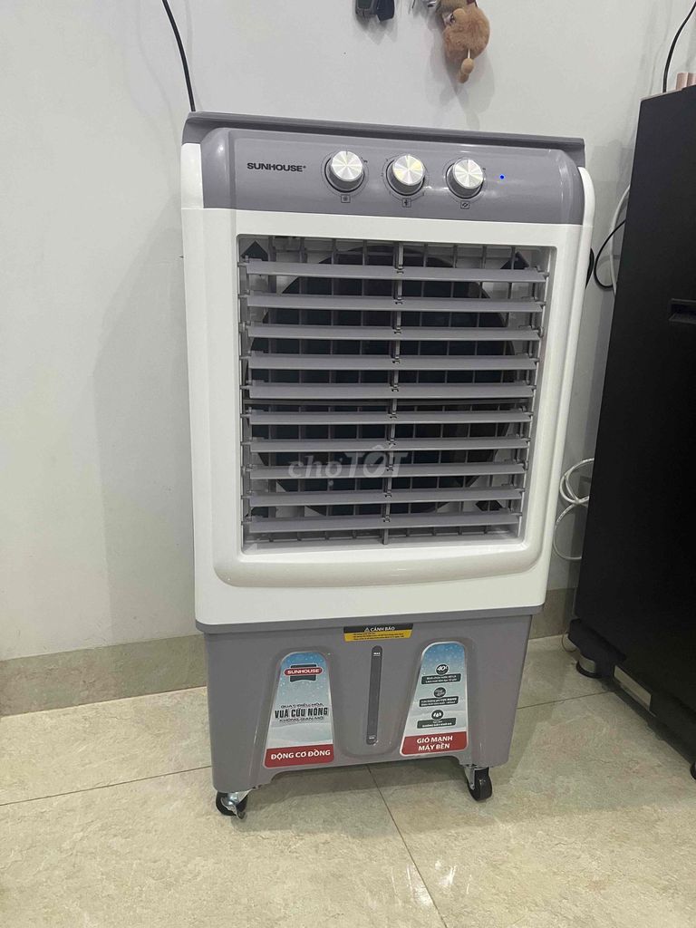 Bán quạt hơi nước Sunhouse lớn 40 lít nước mới 95%. Mua bán Quạt tại Thành phố Buôn Ma Thuột Đắk Lắk được đăng bởi Trần Thị Dung hình 1