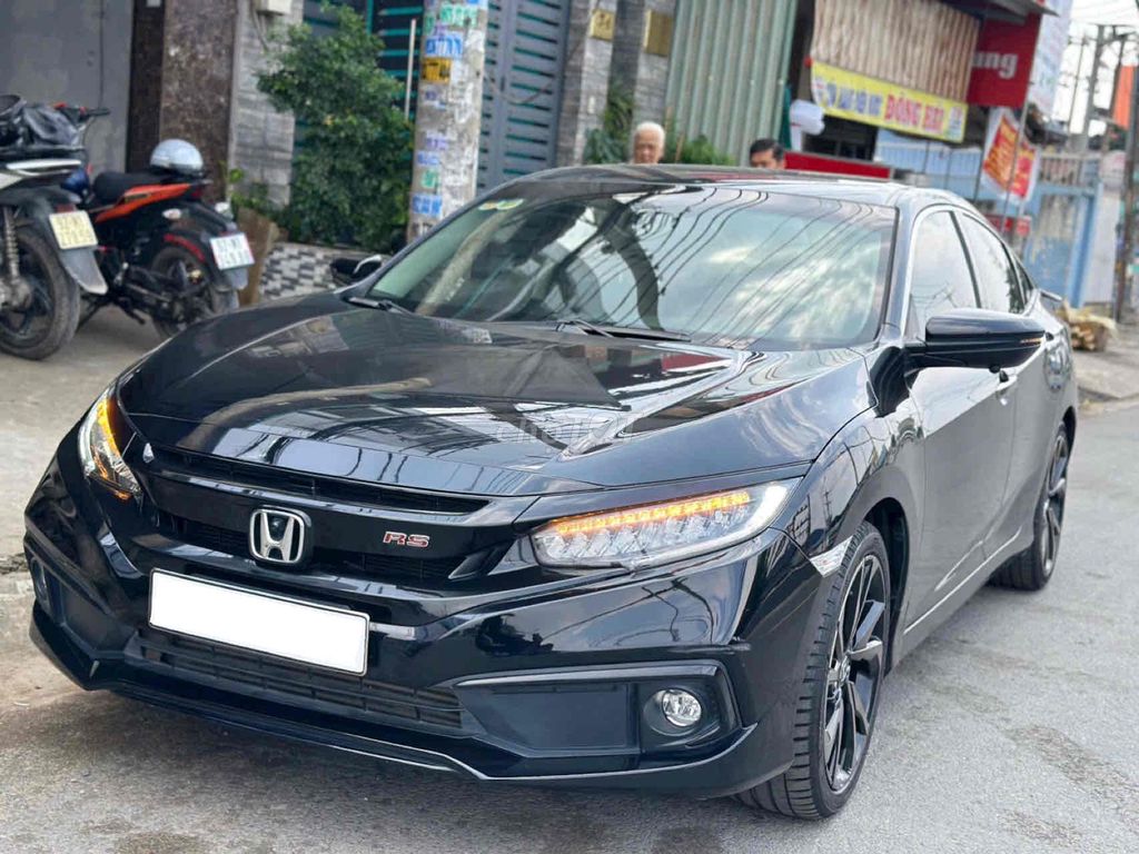 Honda Civic 2019 1.5 Turbo RS - 51000 km. Mua bán Ô tô tại Thành phố Thủ Đức Tp Hồ Chí Minh được đăng bởi  Tiến Ô Tô Lướt Sài Gòn hình 1