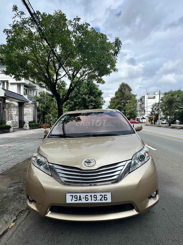 Toyota Sienna 2010 bản LE 2 cửa điện - 80000 km. Mua bán Ô tô tại Quận Bình Tân Tp Hồ Chí Minh được đăng bởi tài hình 1