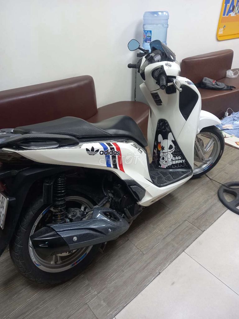 Cần bán xe SH 150i đời 2017. Mua bán Xe máy tại Thành phố Biên Hòa Đồng Nai được đăng bởi Khoa Phương  hình 11