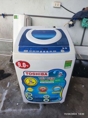 Thanh lý máy giặt Toshiba inverter 9kg còn rất mới