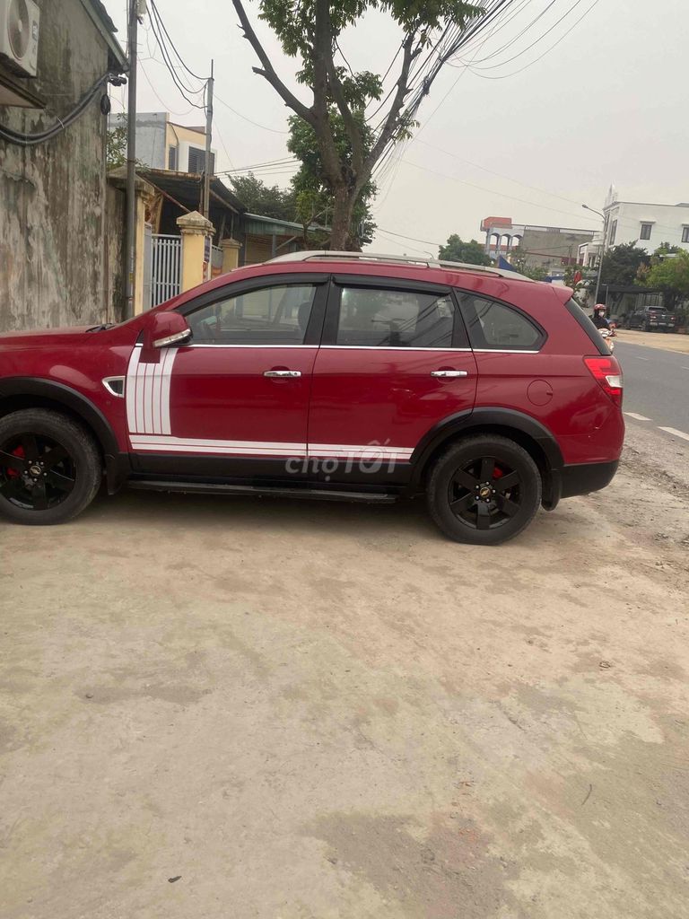 Chevrolet Captiva Đỏ 7 chỗ. Mua bán Ô tô tại Huyện Kiến Xương Thái Bình được đăng bởi Vượng Văn Vũ hình 1