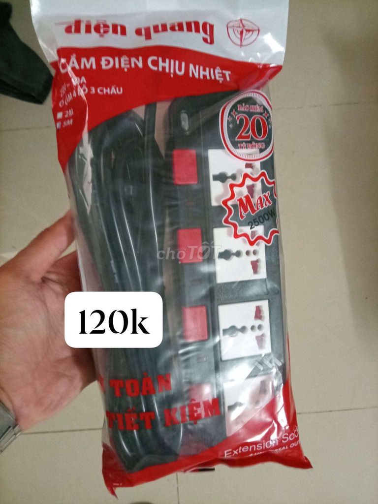 Ổ cắm điện Điện Quang 5m 3 lỗ 2500W Đen. Mua bán Nội thất, đồ gia dụng khác tại Quận Tân Bình Tp Hồ Chí Minh được đăng bởi Đặng Cao Lâm  hình 1