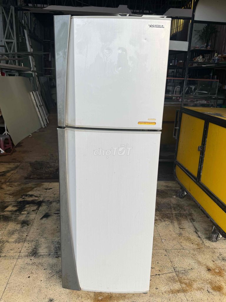 Tủ lạnh Toshiba GR-R17VPD 167L. Mua bán Tủ lạnh tại Thành phố Qui Nhơn Bình Định được đăng bởi Quí hình 1
