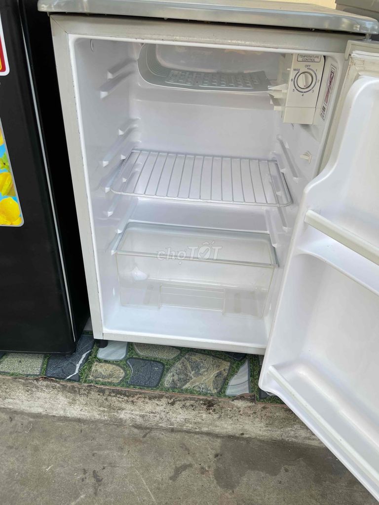 Thanh lý tủ lạnh mini 90L bao zin đẹp