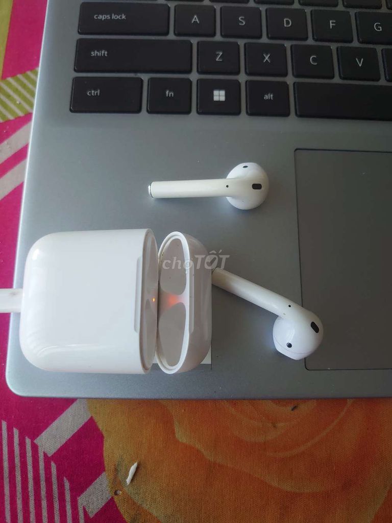 Tai nghe Apple AirPods 2 Trắng. Mua bán Tivi, Âm thanh tại Huyện Hóc Môn Tp Hồ Chí Minh được đăng bởi phong hình 1