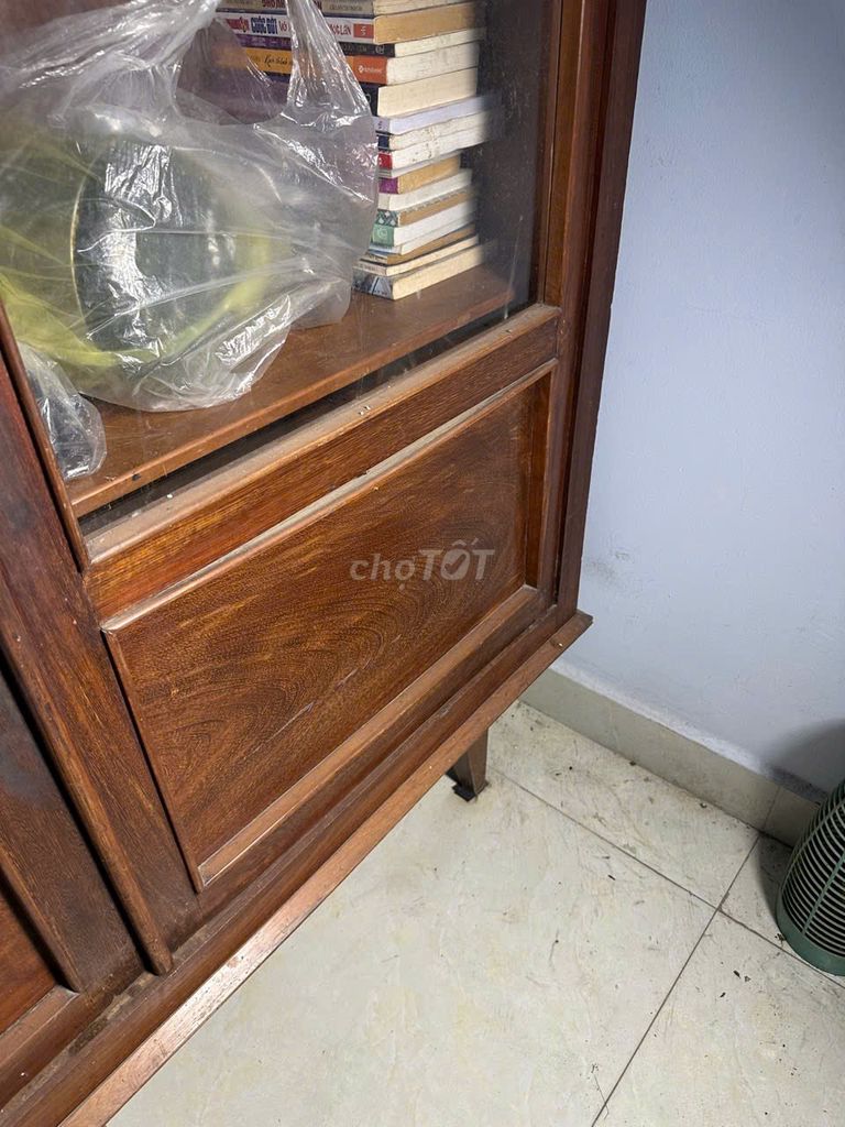 Tủ sách xưa