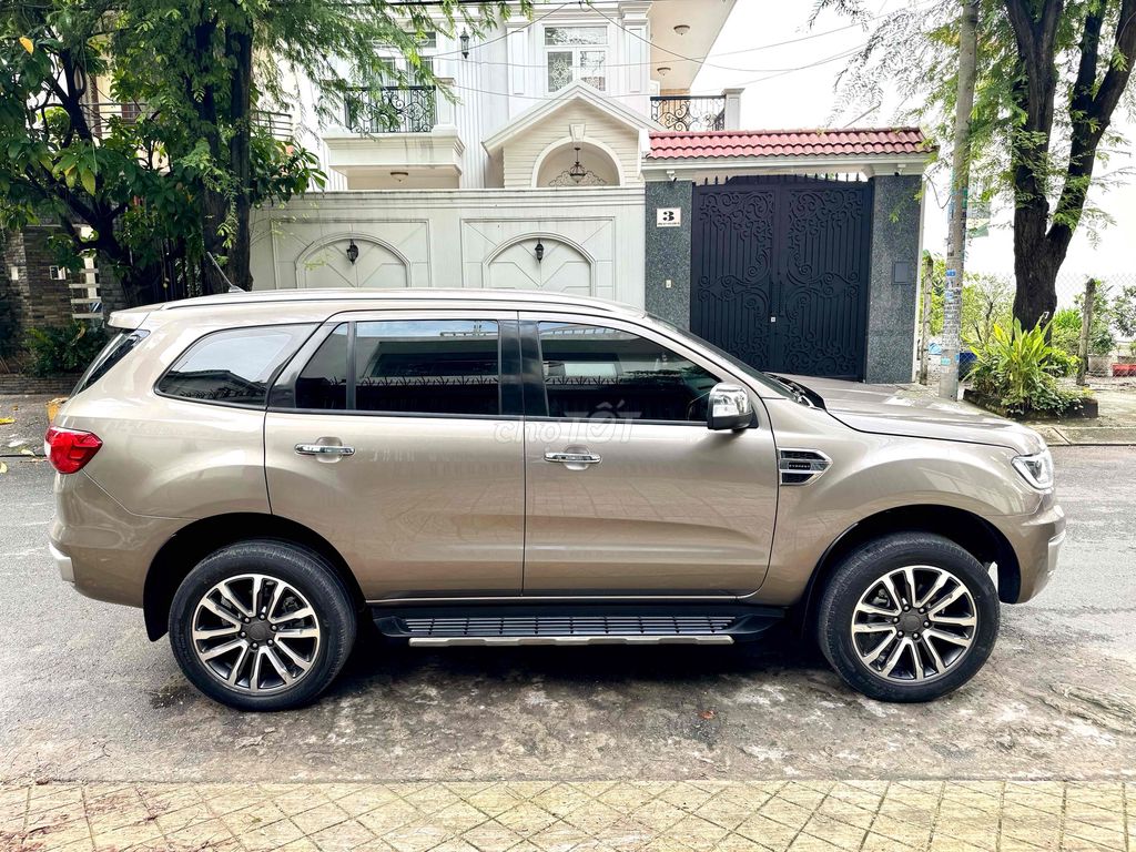Ford Everest 1/2020 Titanium 4x2 AT - 122000 km. Mua bán Ô tô tại Quận Bình Tân Tp Hồ Chí Minh được đăng bởi A Đại hình 6