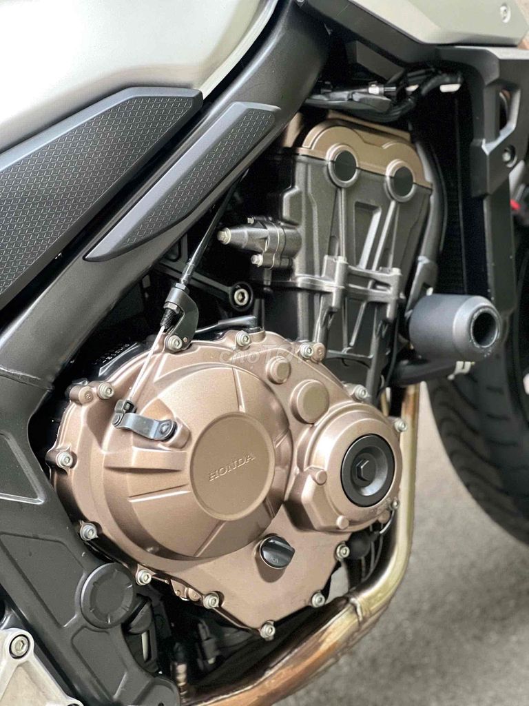Honda CB650R 2020 Bạc 24000 km. Mua bán Xe máy tại Quận Gò Vấp Tp Hồ Chí Minh được đăng bởi Đặng Hoàng Minh Khánh hình 4
