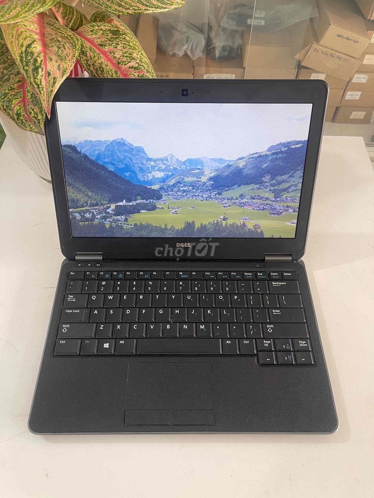 Dell Latitude E7240 i5 8GB/128GB. Mua bán Laptop tại Thành phố Dĩ An Bình Dương được đăng bởi Minh Thuận  hình 1