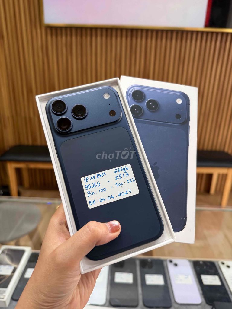 iPhone 17 Pro Max 256GB VN pin 100 bh 4.4.27. Mua bán Điện thoại tại Quận 10 Tp Hồ Chí Minh được đăng bởi Đăng Sơn Store hình 1