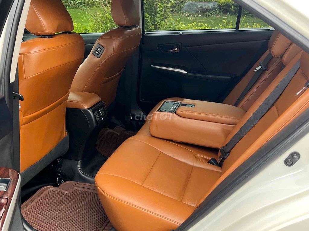 Toyota Camry 2018 2.5Q - 68000 km. Mua bán Ô tô tại Quận Long Biên Hà Nội được đăng bởi Le hao hình 6