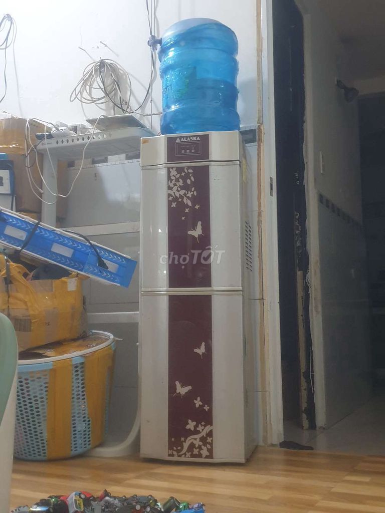Cây nước nóng lạnh Alaska Trắng, Đỏ Rất mới. Mua bán Bếp, lò, đồ điện nhà bếp tại Huyện Hóc Môn Tp Hồ Chí Minh được đăng bởi Giang hình 1