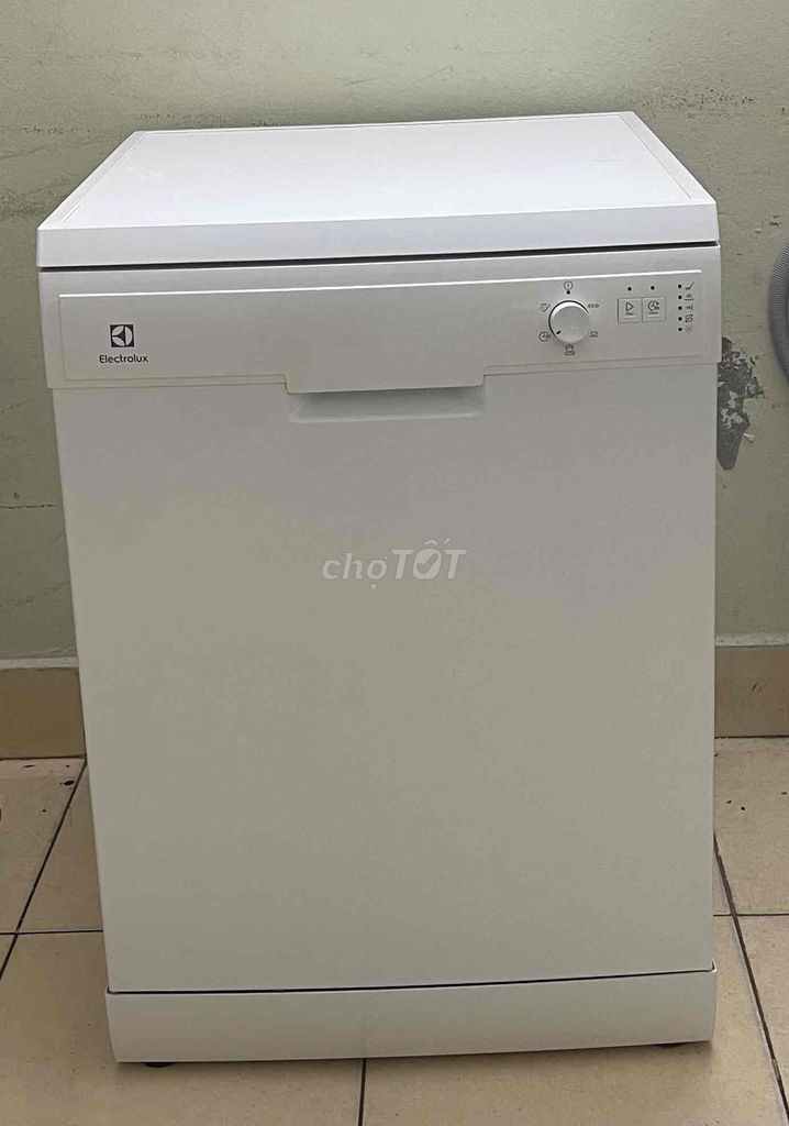 Máy rửa bát Electrolux 12 bộ Trắng có sấy. Mua bán Bếp, lò, đồ điện nhà bếp tại Quận Hoàng Mai Hà Nội được đăng bởi Ngân Vũ hình 1