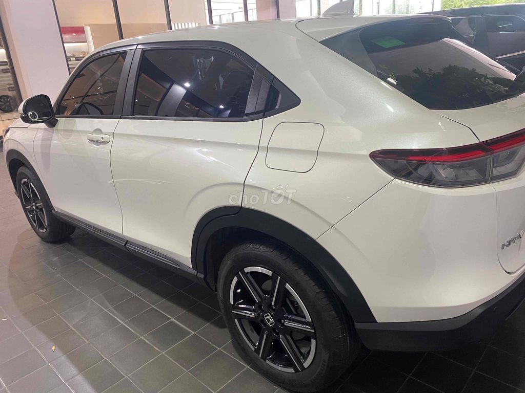 HONDA HRV G 2025 - Siêu Lướt 680 km. Mua bán Ô tô tại Quận 7 Tp Hồ Chí Minh được đăng bởi Showroom Honda Ôtô Sài Gòn Quận 7 hình 5
