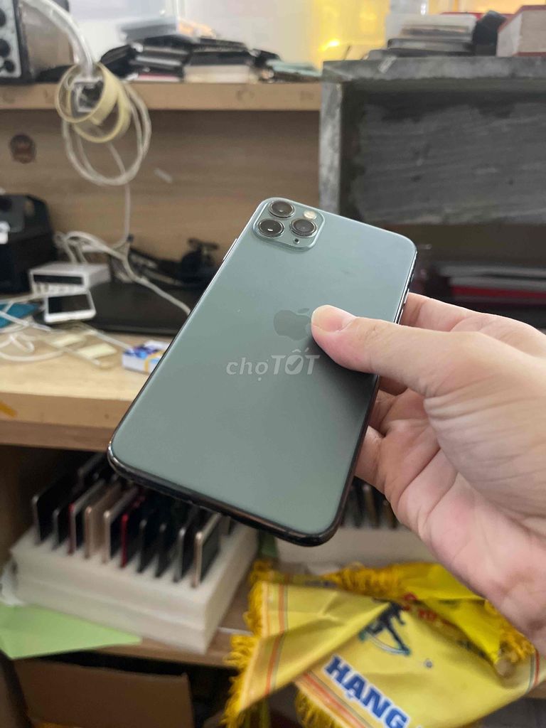 iphone 11 pro maxxx  main zịn man zin. Mua bán Điện thoại tại Quận Cẩm Lệ Đà Nẵng được đăng bởi Sim Số Đại Tài hình 1