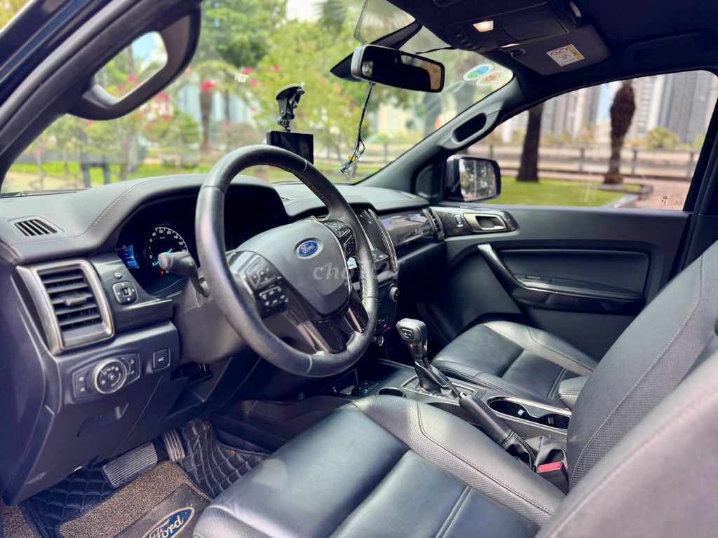 Ford Everest Titanium 2022 - Màu đen - 4vkm. Mua bán Ô tô tại Thành phố Thủ Đức Tp Hồ Chí Minh được đăng bởi OTOCITY hình 12