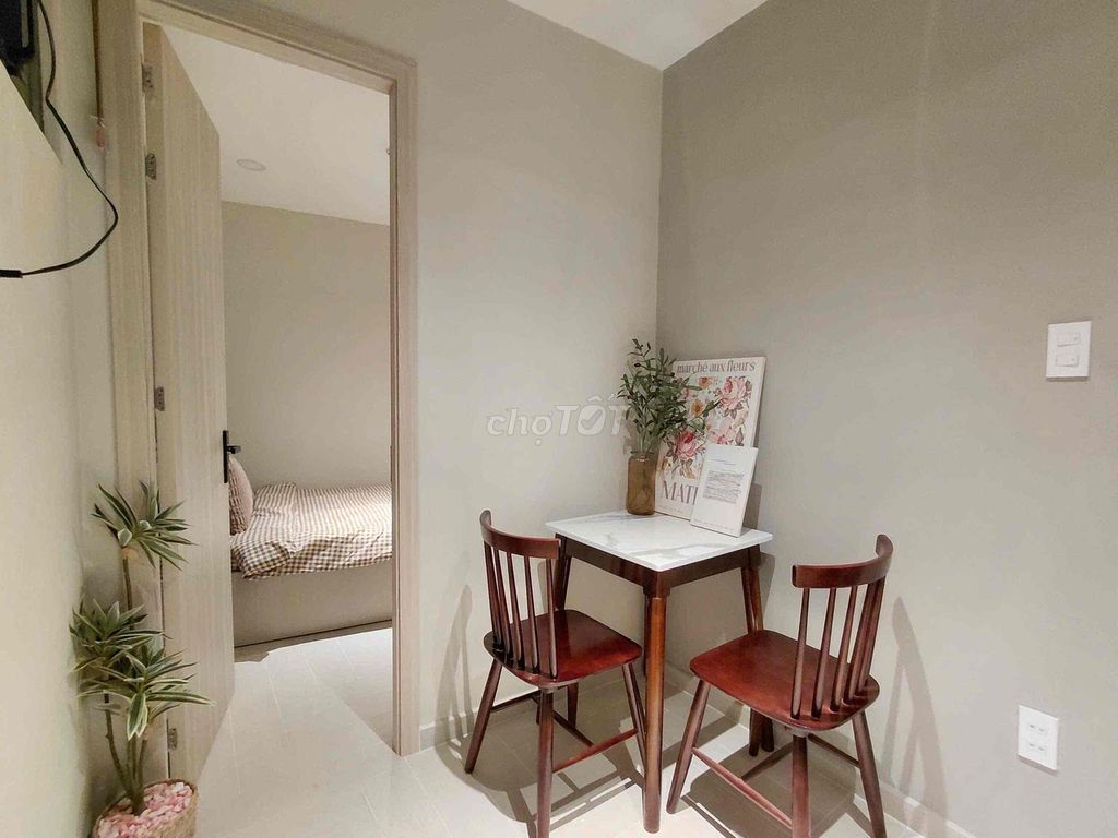 Cho thuê căn 1pn tách bếp thang máy giặt riêng full nt Nguyễn Trãi Q1