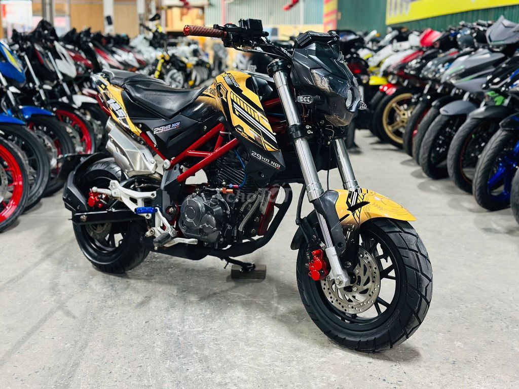 XE MÁYTHANH TÙNG_TNT 125 VÀNG ĐEN ZIN CÔN TAY MINI. Mua bán Xe máy tại Quận Nam Từ Liêm Hà Nội được đăng bởi THANH TÙNG hình 1