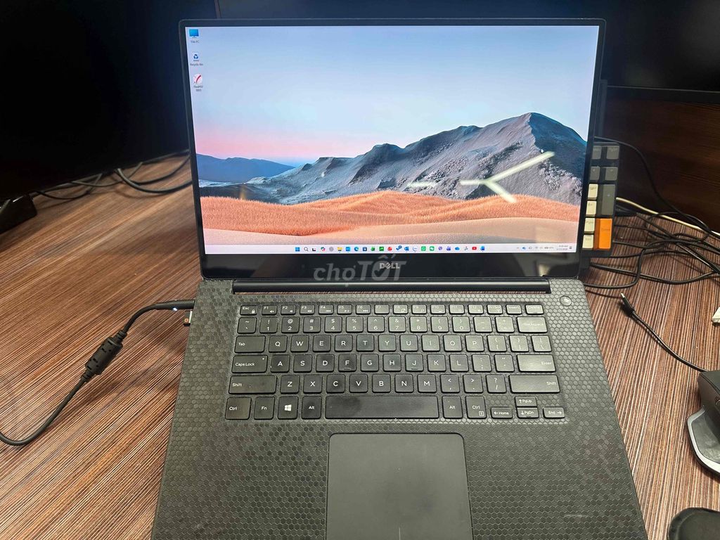Dell Precision 5510 Xeon E3-1505M 16GB/477GB 4K. Mua bán Laptop tại Quận Bình Thạnh Tp Hồ Chí Minh được đăng bởi Thái Hoàng Ân hình 1
