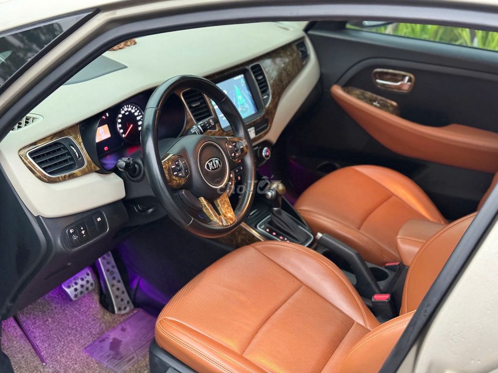 Kia Rondo 2.0 AT 2016. Mua bán Ô tô tại Quận Thanh Xuân Hà Nội được đăng bởi Nguyễn Tuấn Hoàng hình 8