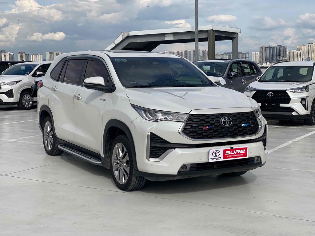 Toyota Innova Cross Hybrid 2023 Trắng - 50.000 km