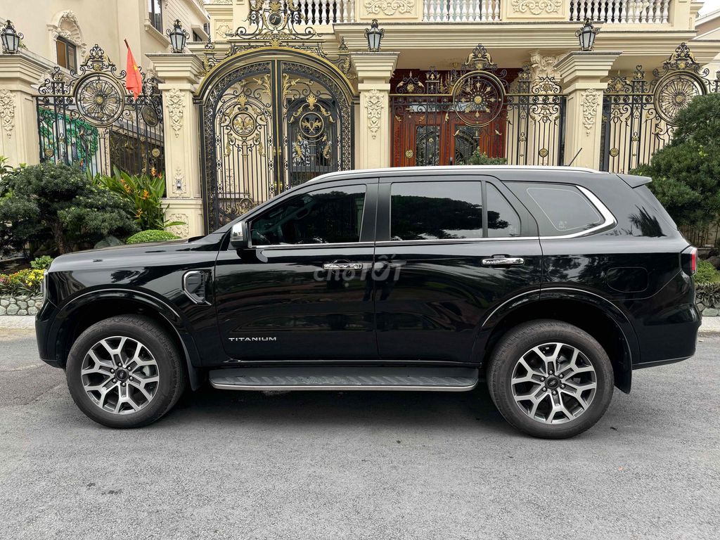 Ford Everest Titanium 4x2 AT 2024 sơn zin 99%. Mua bán Ô tô tại Quận Bình Tân Tp Hồ Chí Minh được đăng bởi A Đại hình 7
