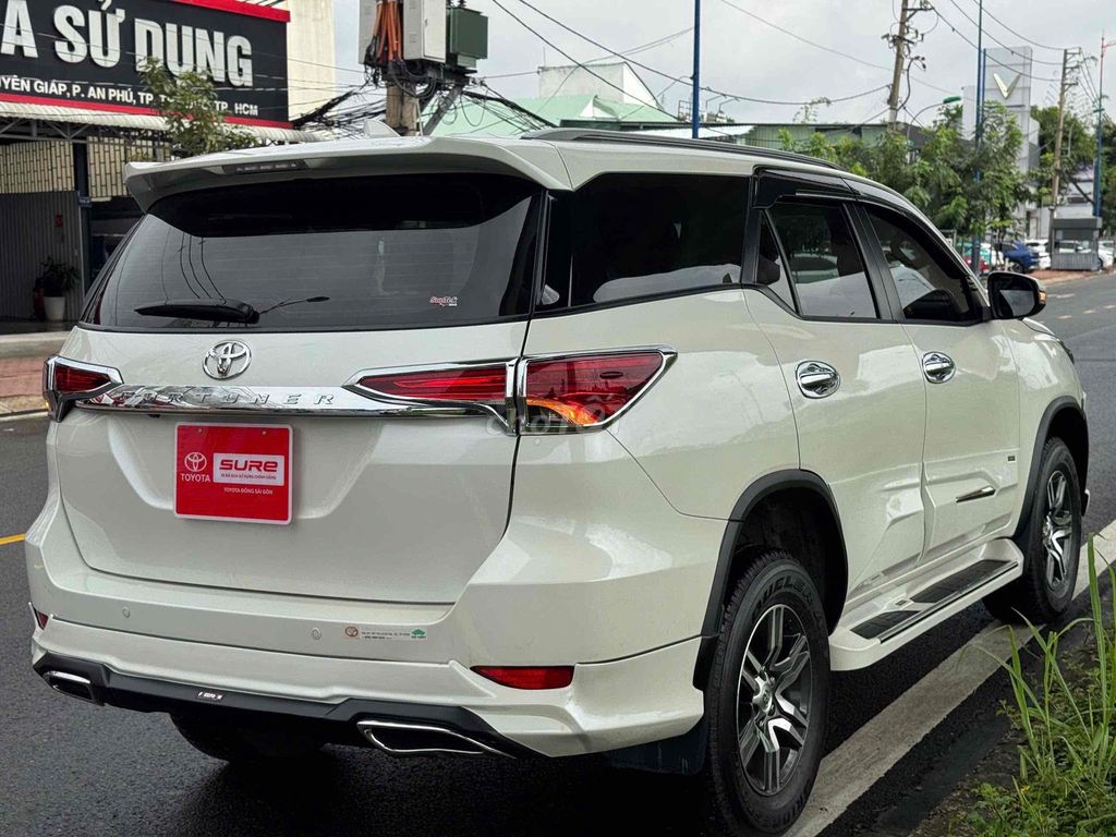 Cọp Fortuner xăng tự động 2019 đi ít xe cực đẹp. Mua bán Ô tô tại Thành phố Thủ Đức Tp Hồ Chí Minh được đăng bởi Tấn Quang Toyota Đông Sài Gòn hình 12