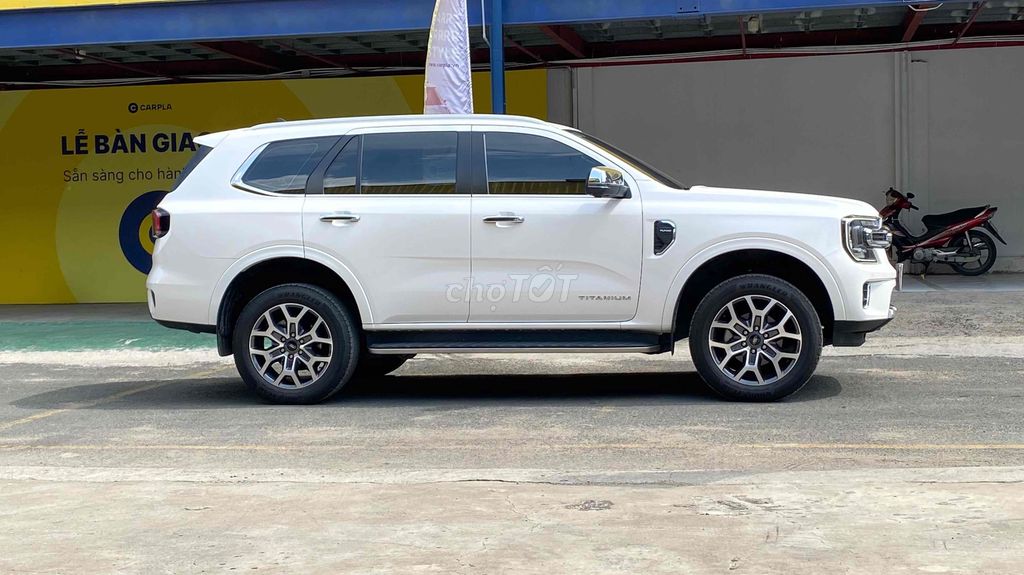 Ford Everest Titanium Xe 7 Chỗ Gia Đình Chuẩn Đẹp. Mua bán Ô tô tại Quận Tân Bình Tp Hồ Chí Minh được đăng bởi Trung Tâm Xe Automall Carpla hình 4