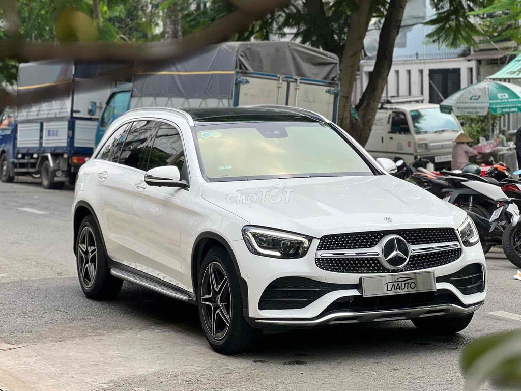 Mercedes Benz GLC 2019 300 - 48000 km