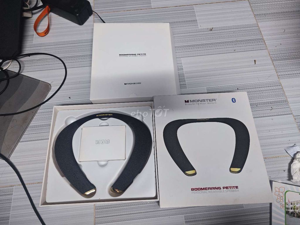 Loa Bluetooth đeo cổ Monster Boomerang như mới. Mua bán Tivi, Âm thanh tại Quận 6 Tp Hồ Chí Minh được đăng bởi CQH hình 1