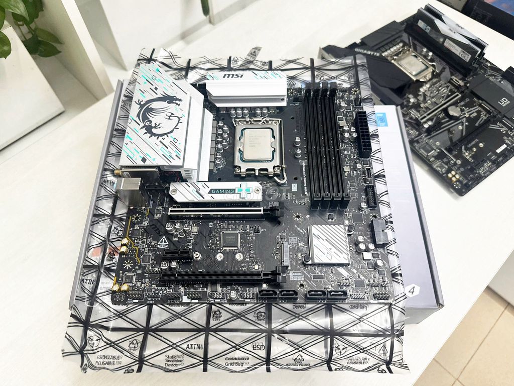 Main MSI B760 Chip I7 12700KF bảo hành 24 tháng. Mua bán Linh kiện (RAM, Card...) tại Quận Hải Châu Đà Nẵng được đăng bởi Thiên An  hình 1