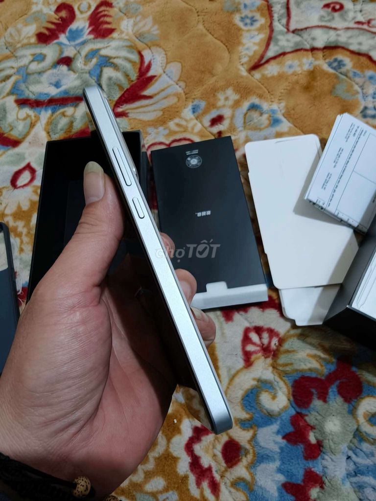 Realme GT Neo 7 256GB Bạc. Mua bán Điện thoại tại Thị xã Mỹ Hào Hưng Yên được đăng bởi Nam Vinh hình 1