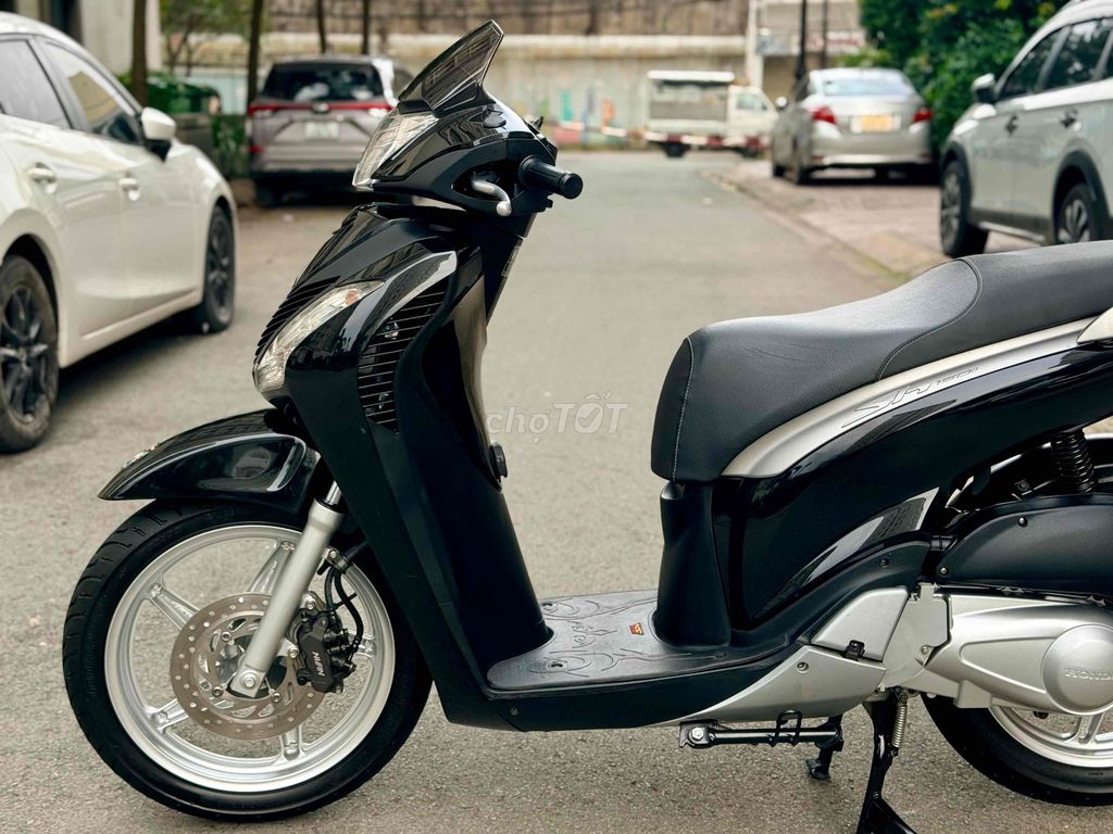 SH 150 Nhập Ý Sm 1039 BSĐG 977.97 Chính Chủ. Mua bán Xe máy tại Quận 6 Tp Hồ Chí Minh được đăng bởi Minh Thành  hình 4